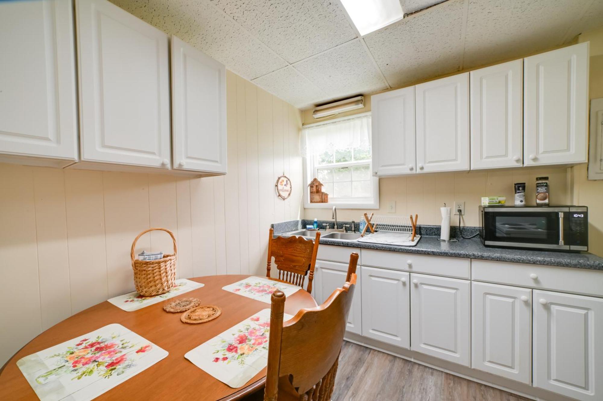 Serene Mcewen Cottage About 2 Mi To Golf Course! 外观 照片