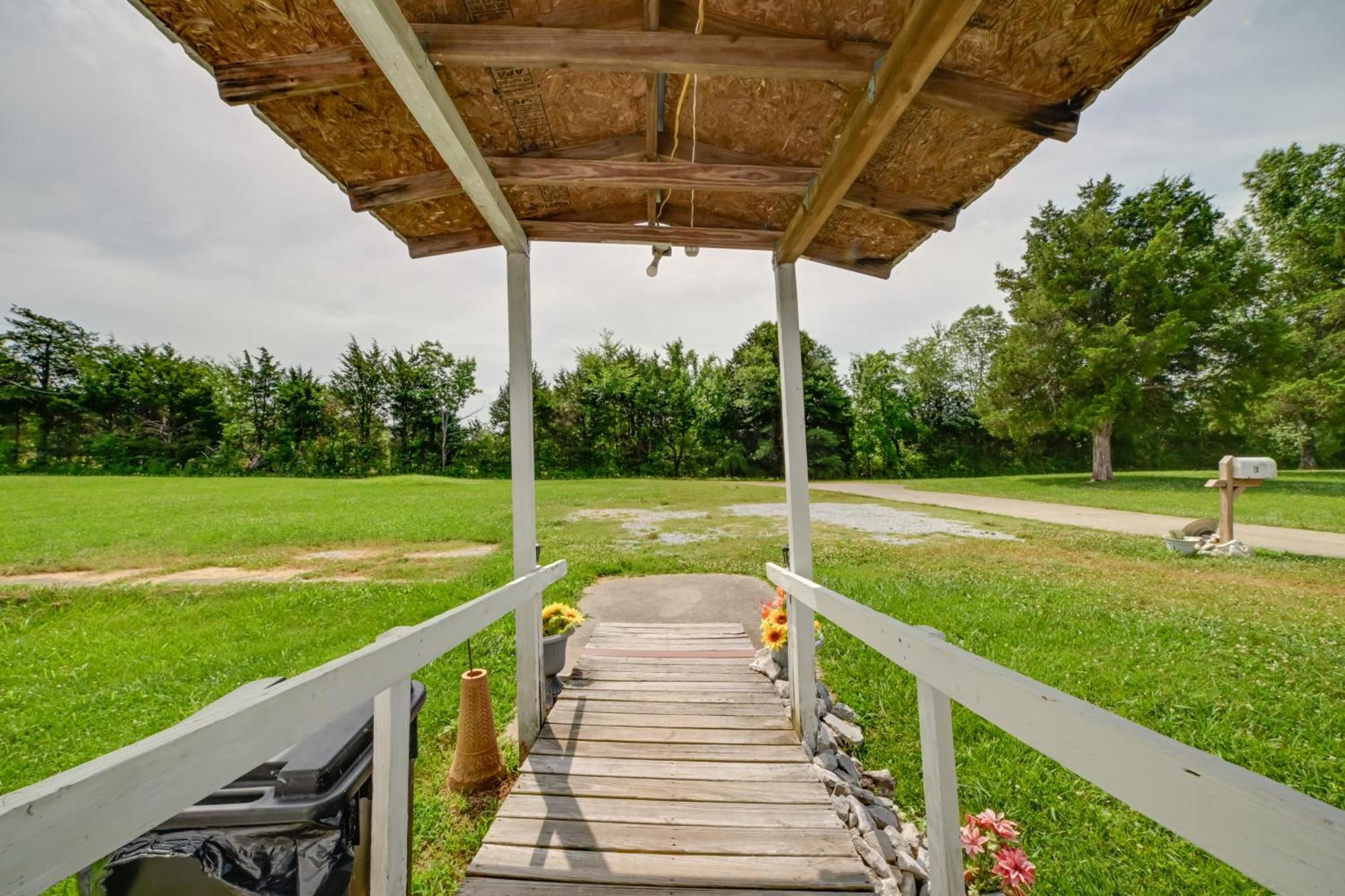 Serene Mcewen Cottage About 2 Mi To Golf Course! 外观 照片